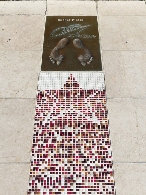 谁更胜一筹？美媒对比凯尔特人和湖人队史荣誉及数据